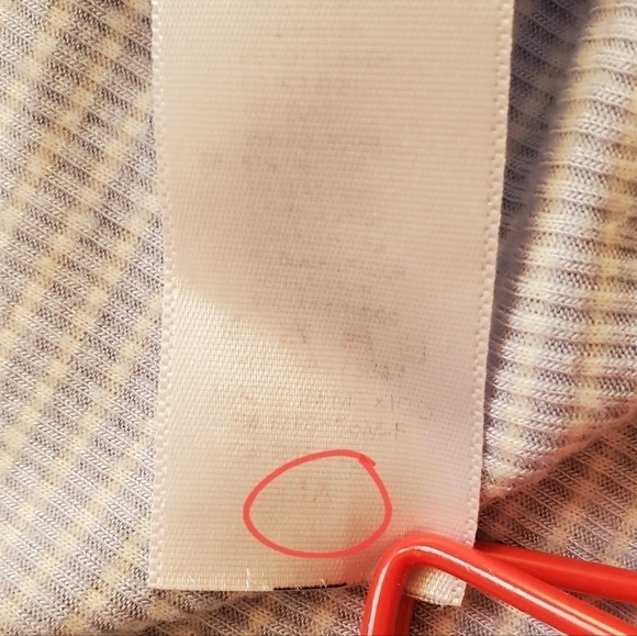 Fashion Nova cropped tee size 1X striped butterfly babe baby tee embroidered - Picture 7 of 7